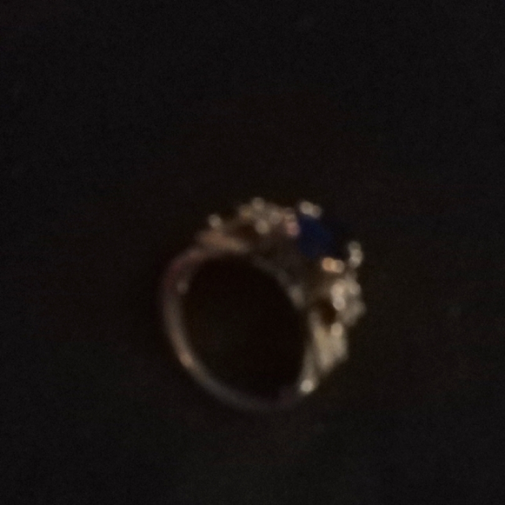 Elegant Silver Ring with Blue Gemstone